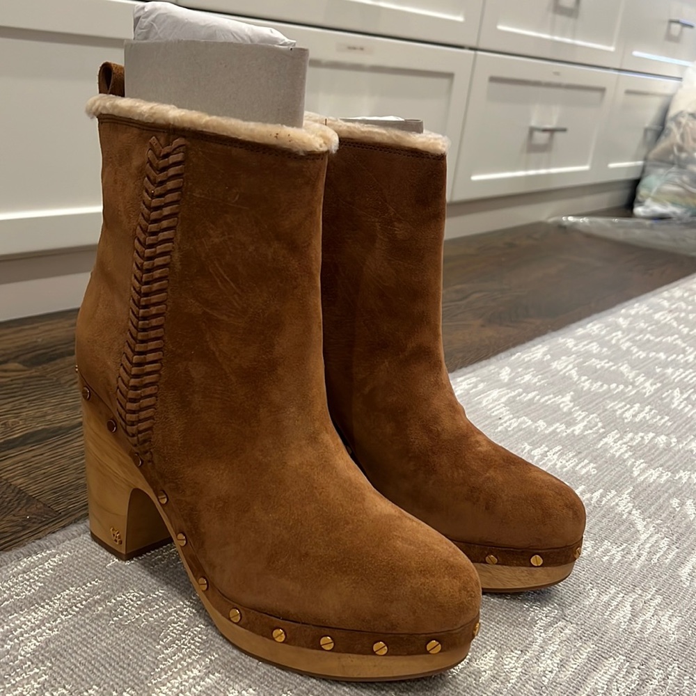 Brand New Never Worn Veronica Beard Daxi Clog Bootie Hazel Size 41